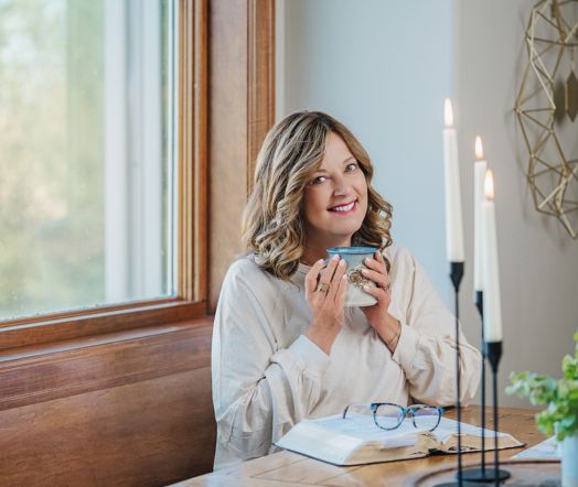 How to Love Your Morning with Jennifer Dukes Lee- Episode 1056 - Annie ...